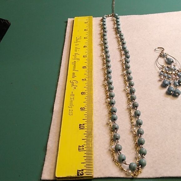Elegant Gold/Silver Tone Metal and Blue Beaded Necklace & Chandelier Earring - Picture 8 of 8